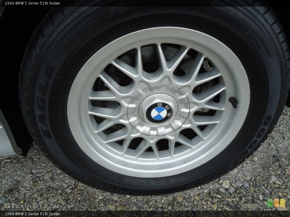1999 BMW 5 Series 528i Sedan Wheel and Tire Photo #53494591