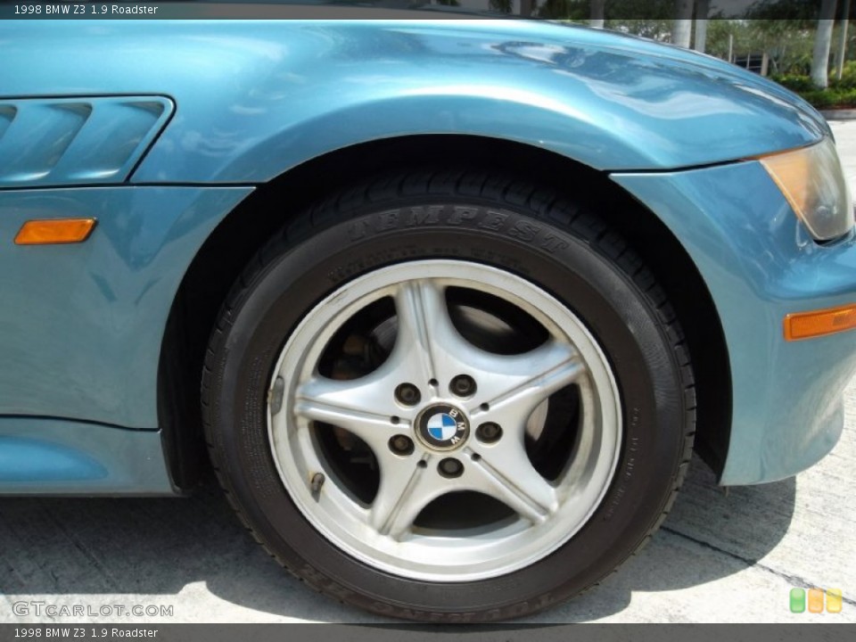 1998 BMW Z3 1.9 Roadster Wheel and Tire Photo #53505970
