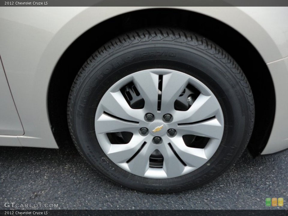 2012 Chevrolet Cruze LS Wheel and Tire Photo #53641189