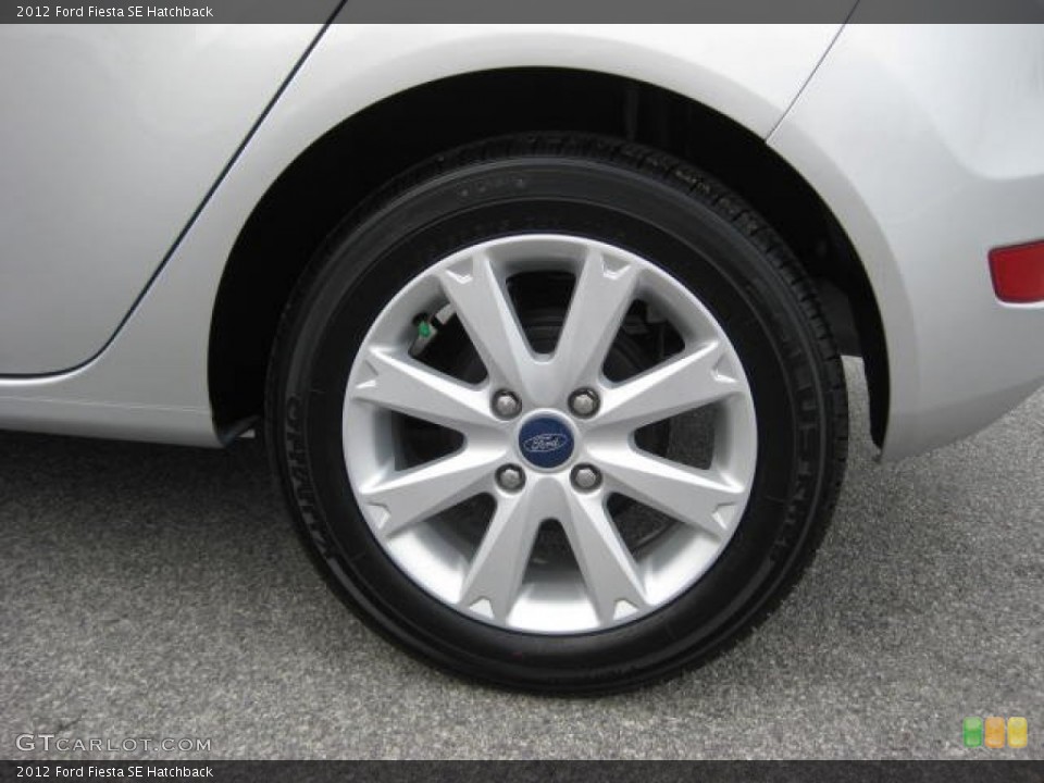 2012 Ford Fiesta SE Hatchback Wheel and Tire Photo #53650119