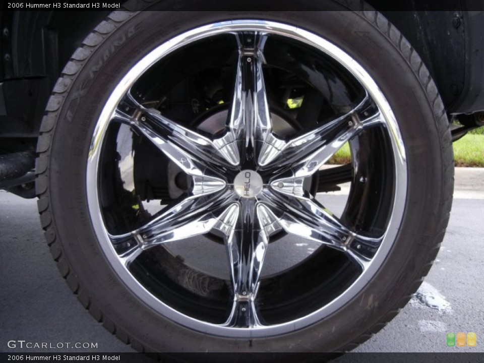 2006 Hummer H3 Custom Wheel and Tire Photo #53651603