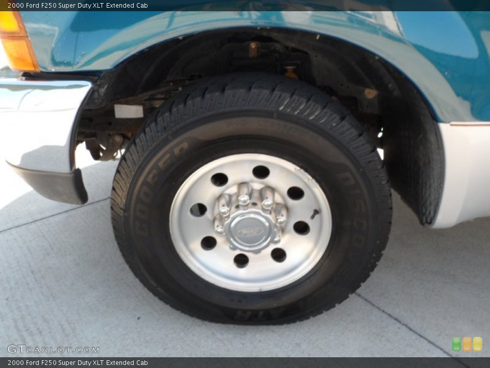 2000 Ford F250 Super Duty XLT Extended Cab Wheel and Tire Photo #53652107