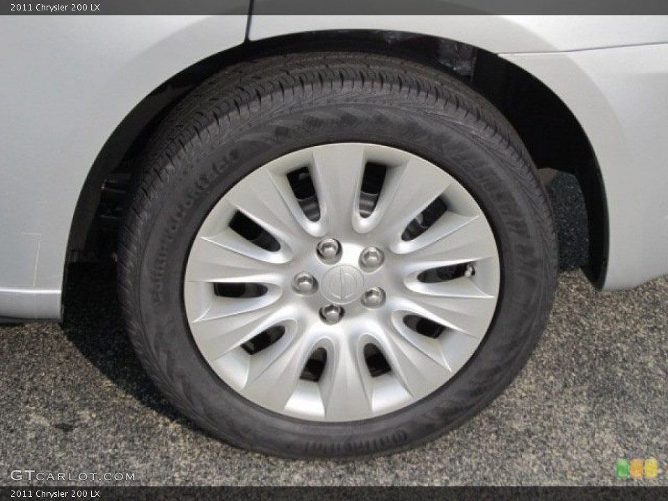 2011 Chrysler 200 LX Wheel and Tire Photo #53714599