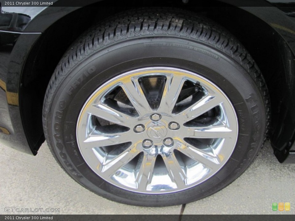 2011 Chrysler 300 Limited Wheel and Tire Photo #53732727