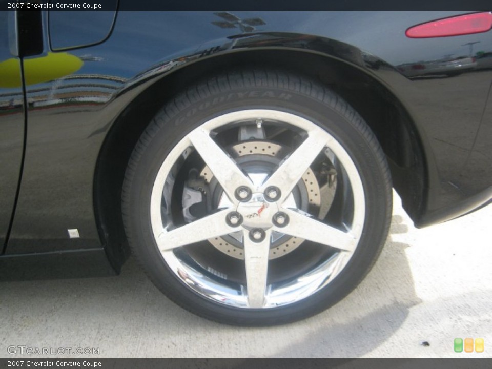2007 Chevrolet Corvette Coupe Wheel and Tire Photo #53733084