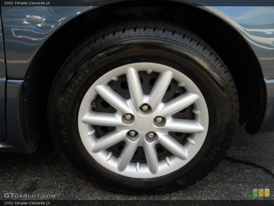2002 Chrysler Concorde LX Wheel and Tire Photo #53735130