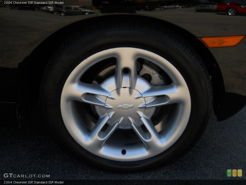 2004 Chevrolet SSR  Wheel and Tire Photo #53735274