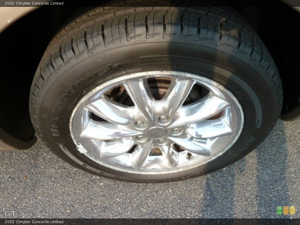 2002 Chrysler Concorde Limited Wheel and Tire Photo #53740587