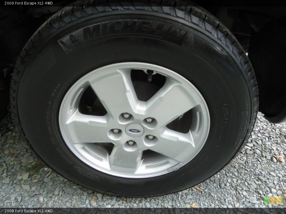 2009 Ford Escape XLS 4WD Wheel and Tire Photo #53754882