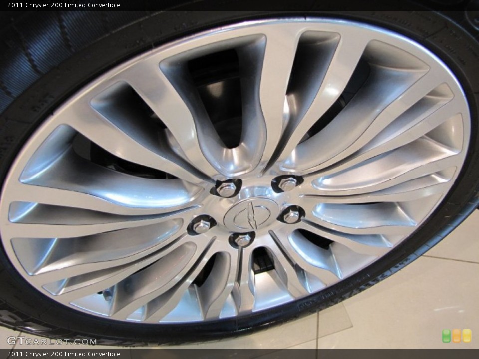 2011 Chrysler 200 Limited Convertible Wheel and Tire Photo #53783548