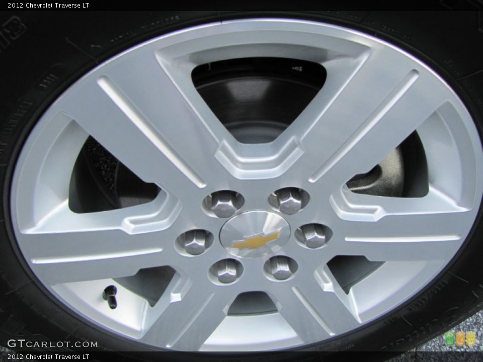 2012 Chevrolet Traverse LT Wheel and Tire Photo #53805436