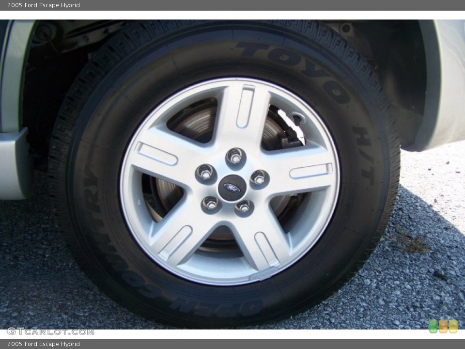 2005 Ford Escape Hybrid Wheel and Tire Photo #53831833