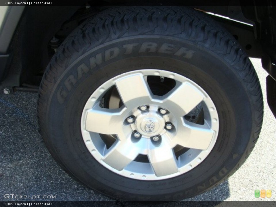 2009 Toyota FJ Cruiser 4WD Wheel and Tire Photo #53863441
