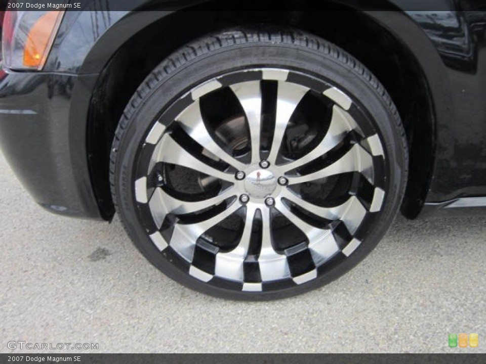 2007 Dodge Magnum Custom Wheel and Tire Photo #53885672