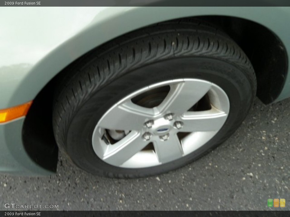 2009 Ford Fusion SE Wheel and Tire Photo #53902598