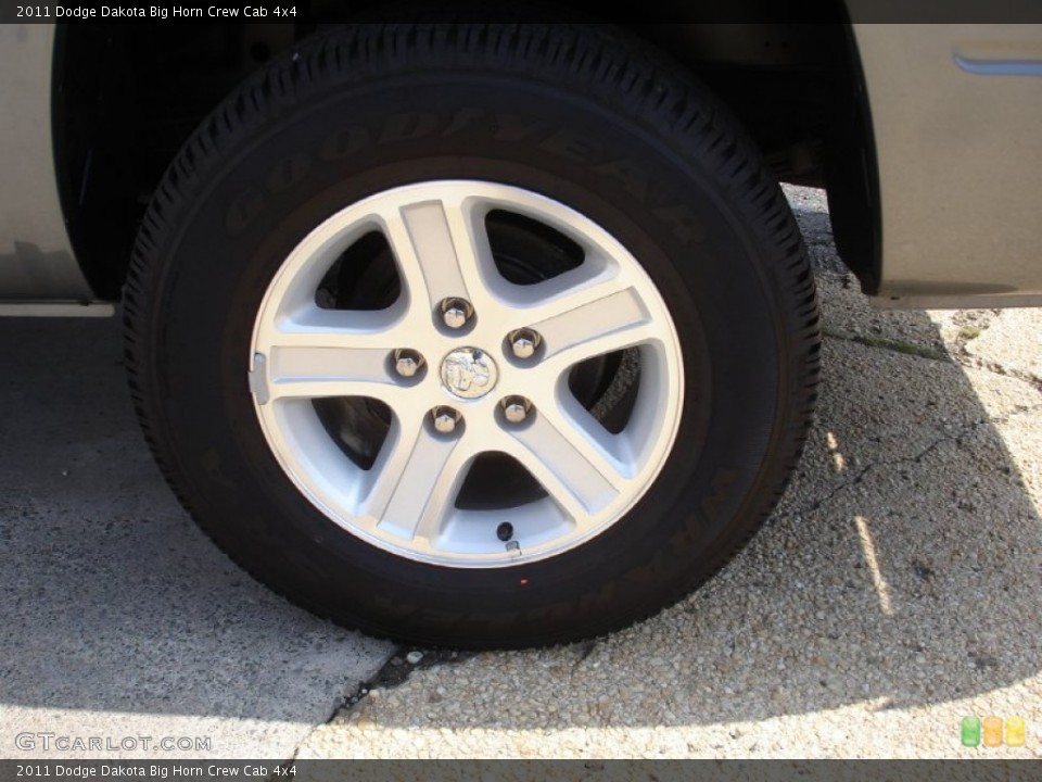 2011 Dodge Dakota Big Horn Crew Cab 4x4 Wheel and Tire Photo #53912380