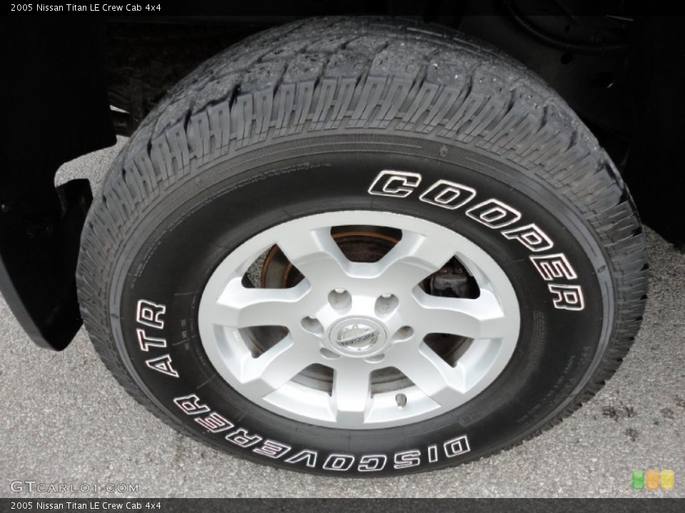 2005 Nissan Titan LE Crew Cab 4x4 Wheel and Tire Photo #53913346