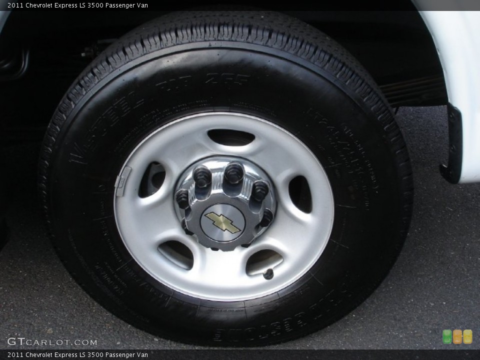 2011 Chevrolet Express LS 3500 Passenger Van Wheel and Tire Photo #53968177