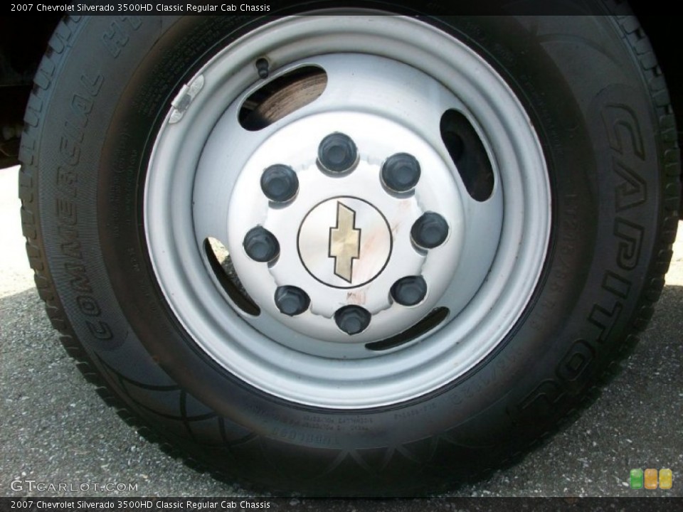 2007 Chevrolet Silverado 3500HD Classic Regular Cab Chassis Wheel and Tire Photo #54018389