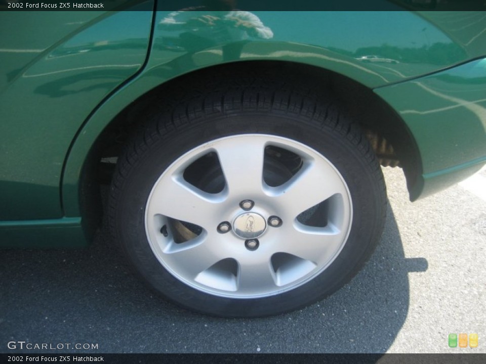 2002 Ford Focus ZX5 Hatchback Wheel and Tire Photo #54064859