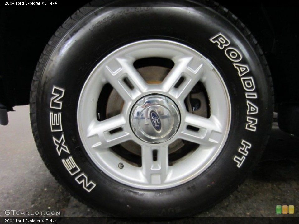 2004 Ford Explorer XLT 4x4 Wheel and Tire Photo #54065012