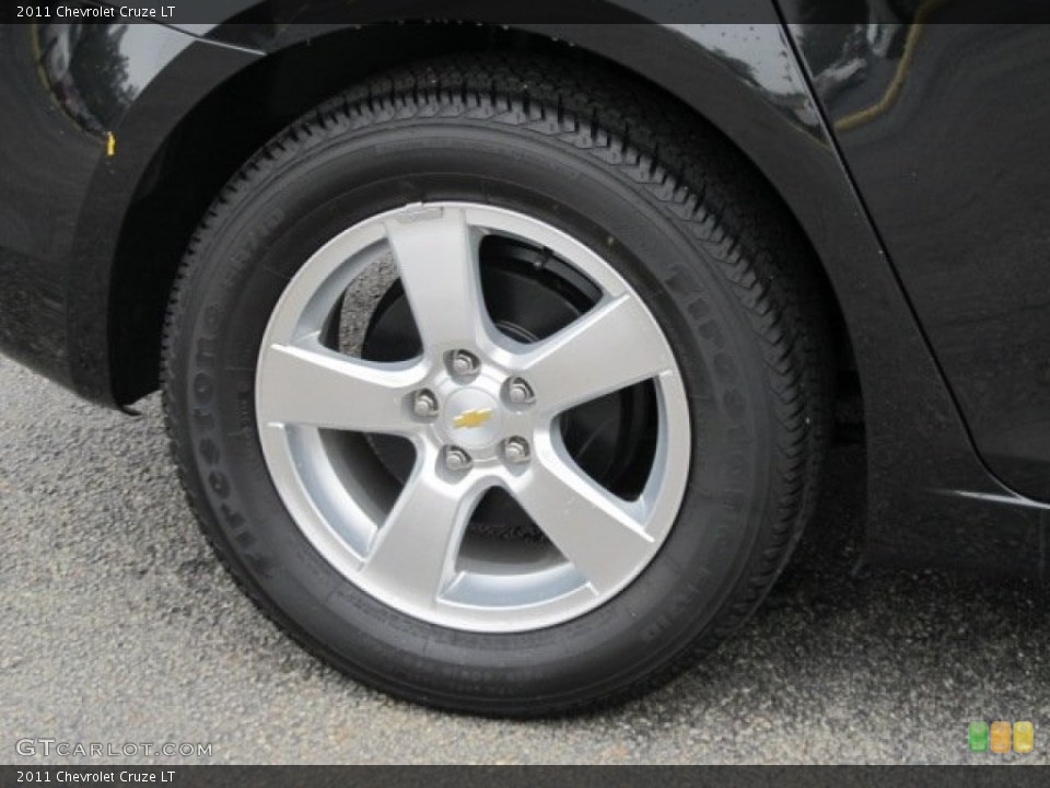 2011 Chevrolet Cruze LT Wheel and Tire Photo #54070480