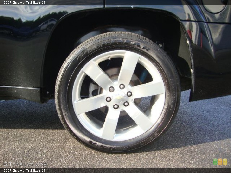2007 Chevrolet TrailBlazer SS Wheel and Tire Photo #54105668