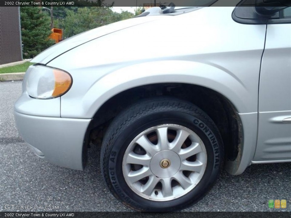 2002 Chrysler Town & Country LXi AWD Wheel and Tire Photo #54125943