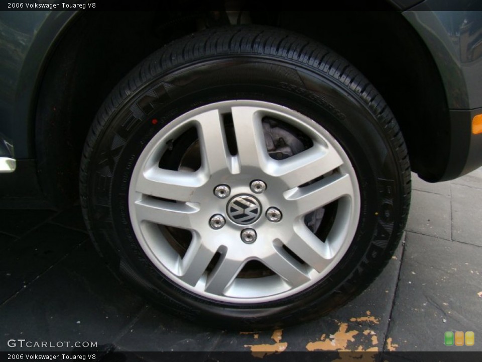 2006 Volkswagen Touareg V8 Wheel and Tire Photo #54135585