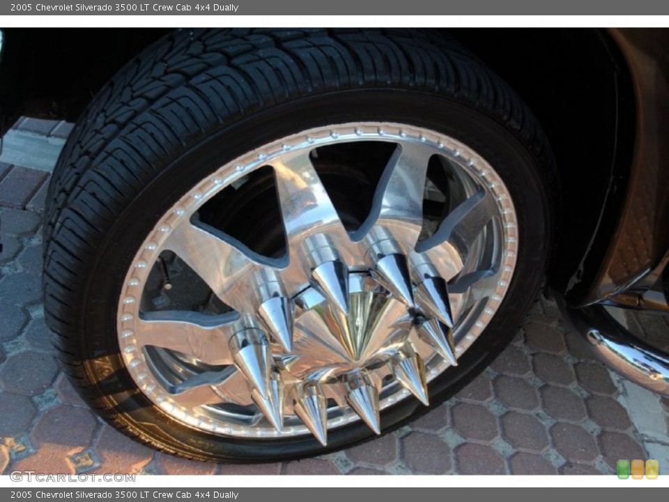 2005 Chevrolet Silverado 3500 Custom Wheel and Tire Photo #54159431