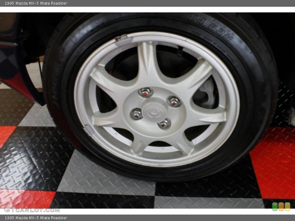 1995 Mazda MX-5 Miata Roadster Wheel and Tire Photo #54172153