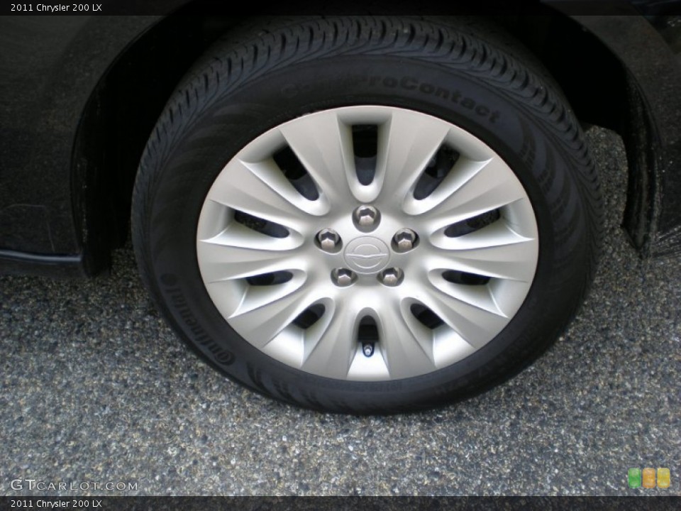 2011 Chrysler 200 LX Wheel and Tire Photo #54187513