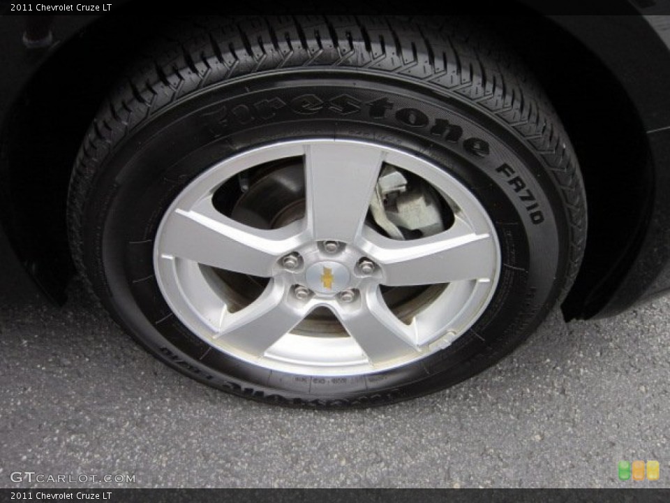 2011 Chevrolet Cruze LT Wheel and Tire Photo #54278153