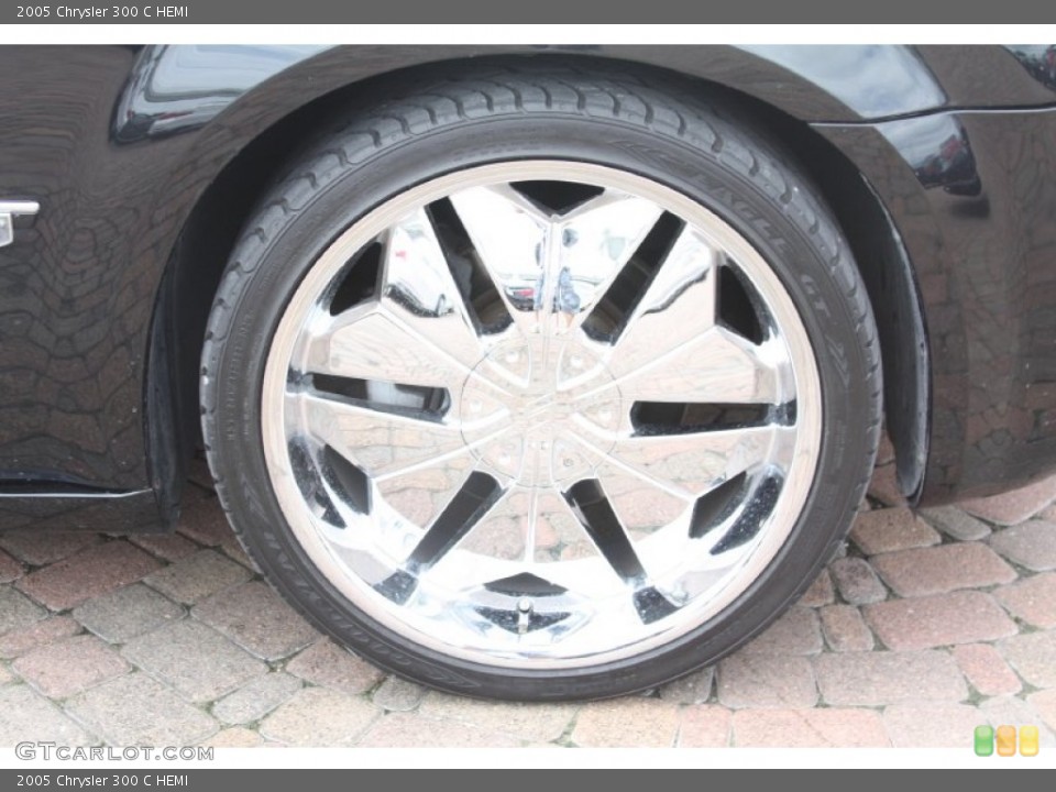 2005 Chrysler 300 Custom Wheel and Tire Photo #54291887