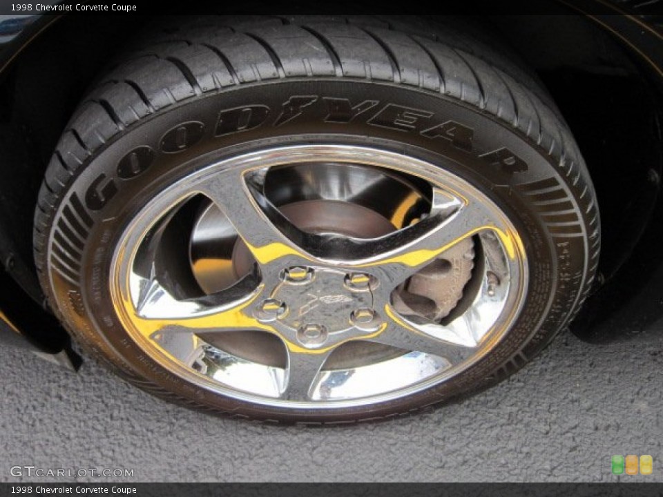 1998 Chevrolet Corvette Coupe Wheel and Tire Photo #54335290