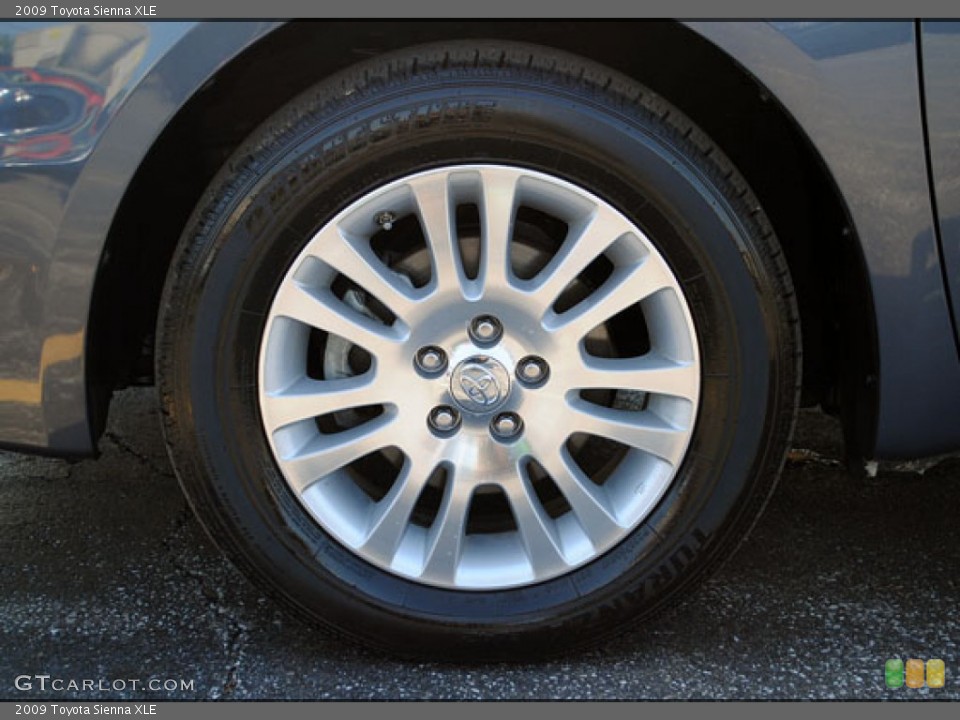 2009 Toyota Sienna XLE Wheel and Tire Photo #54411103