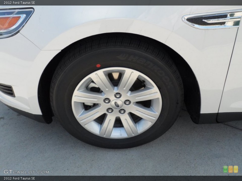 2012 Ford Taurus SE Wheel and Tire Photo #54424860