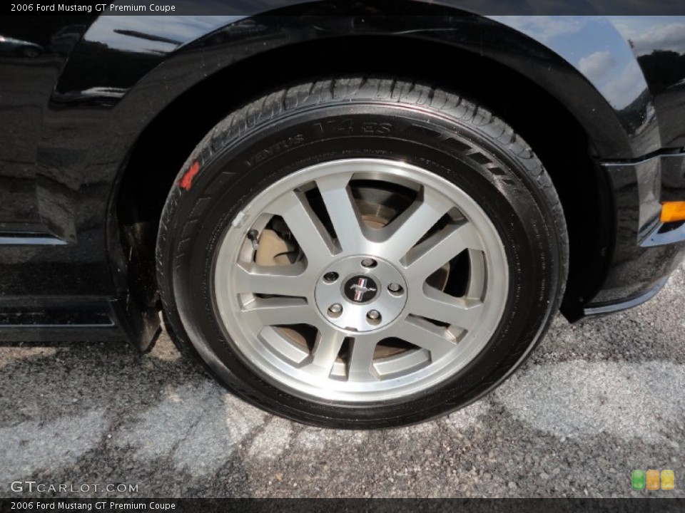 2006 Ford Mustang GT Premium Coupe Wheel and Tire Photo #54437640