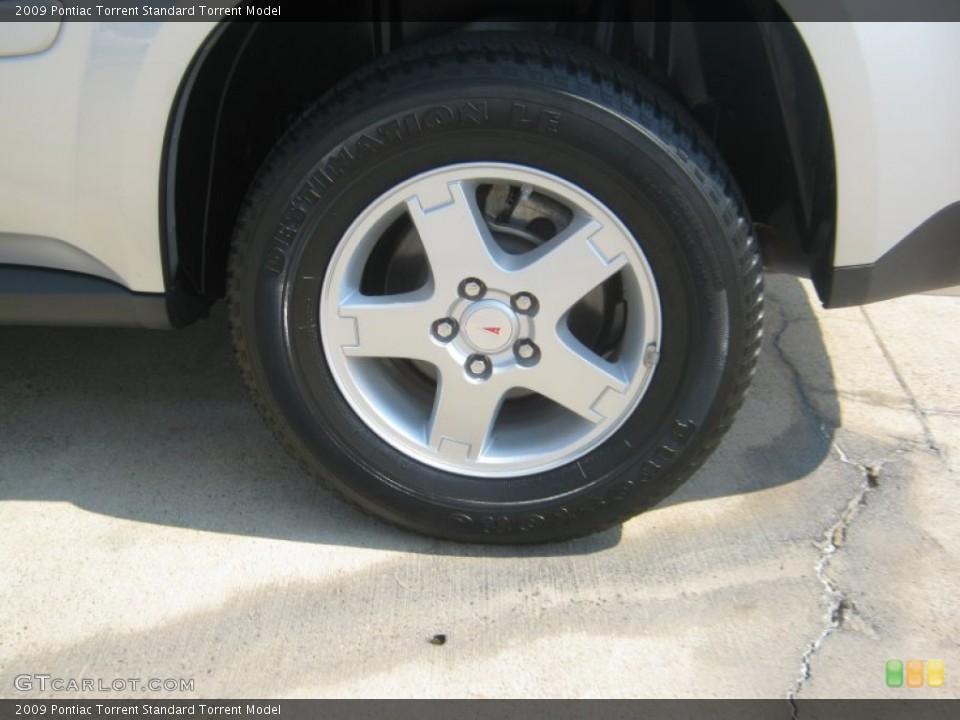 2009 Pontiac Torrent  Wheel and Tire Photo #54483895