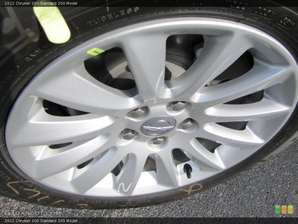 2012 Chrysler 300  Wheel and Tire Photo #54548604