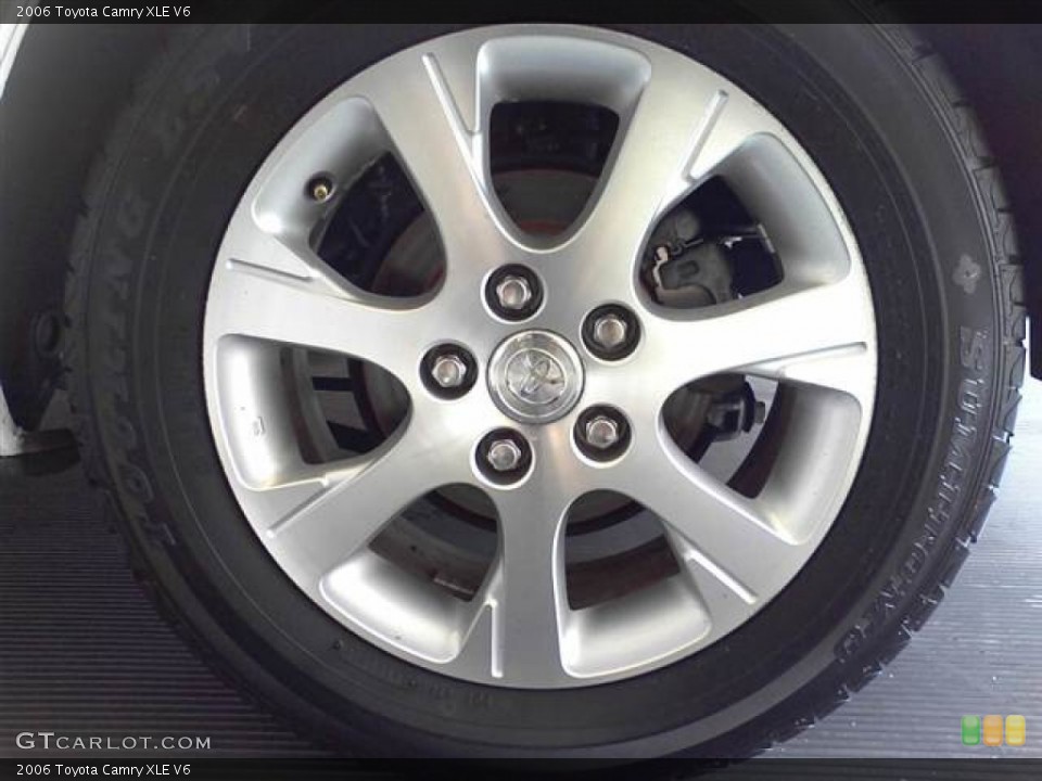 2006 Toyota Camry XLE V6 Wheel and Tire Photo #54582401