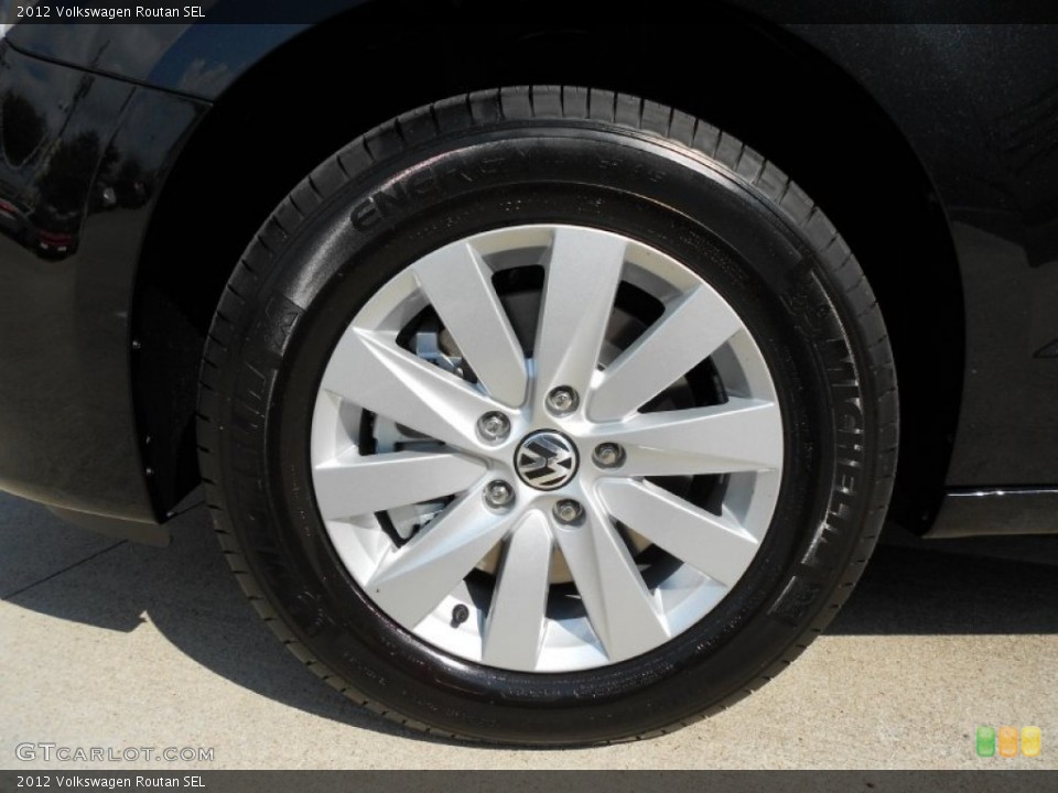 2012 Volkswagen Routan SEL Wheel and Tire Photo #54641712