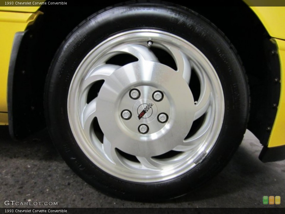 1993 Chevrolet Corvette Convertible Wheel and Tire Photo #54658809