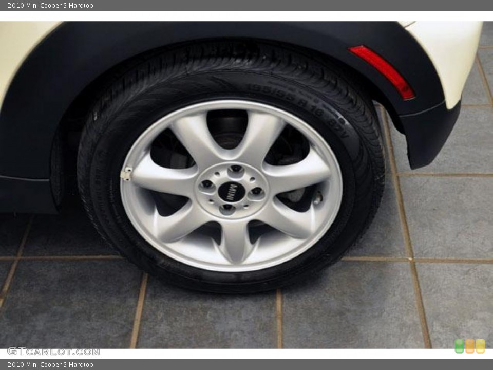 2010 Mini Cooper S Hardtop Wheel and Tire Photo #54669387