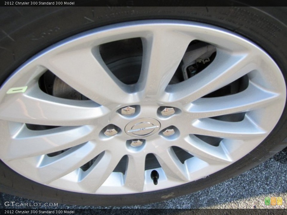 2012 Chrysler 300  Wheel and Tire Photo #54687946