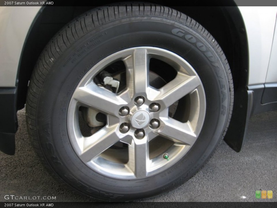 2007 Saturn Outlook XR AWD Wheel and Tire Photo #54705421