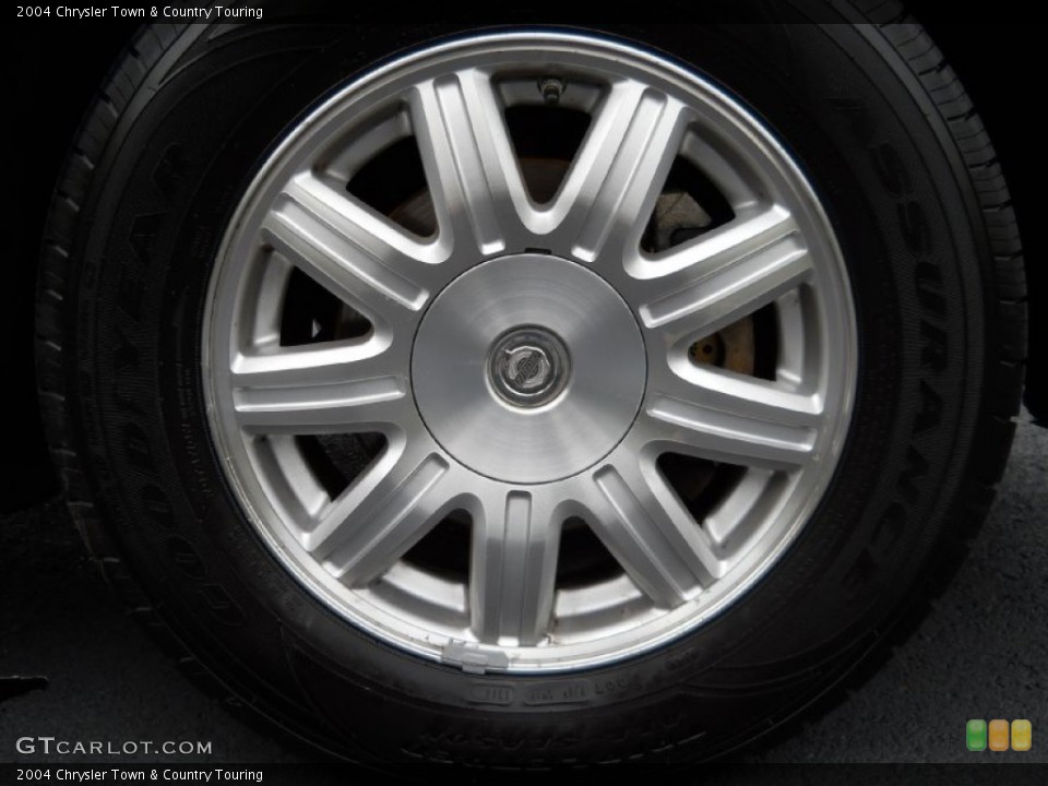 2004 Chrysler Town & Country Touring Wheel and Tire Photo #54716473