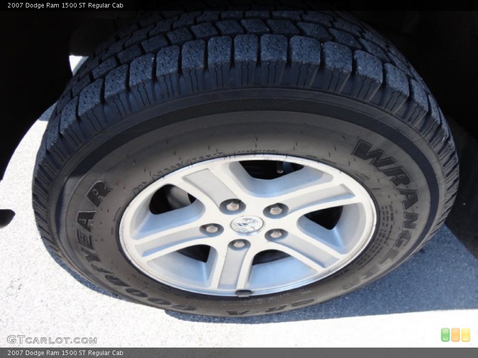 2007 Dodge Ram 1500 ST Regular Cab Wheel and Tire Photo #54726478