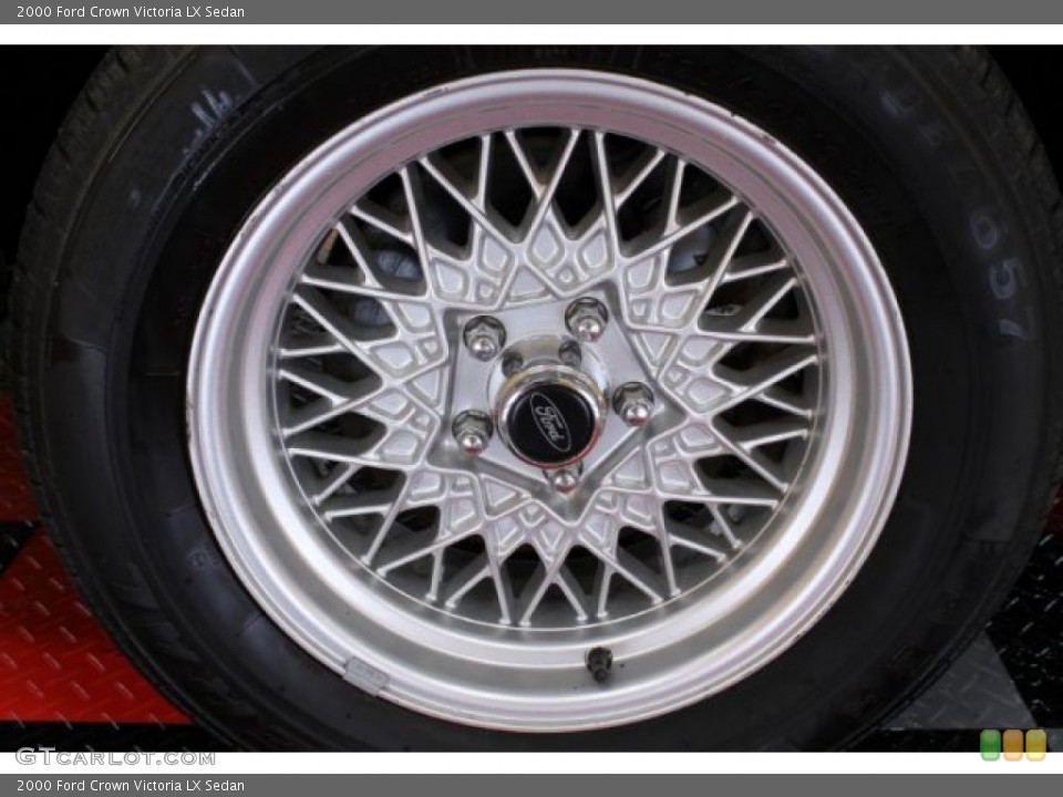 2000 Ford Crown Victoria LX Sedan Wheel and Tire Photo #54744543