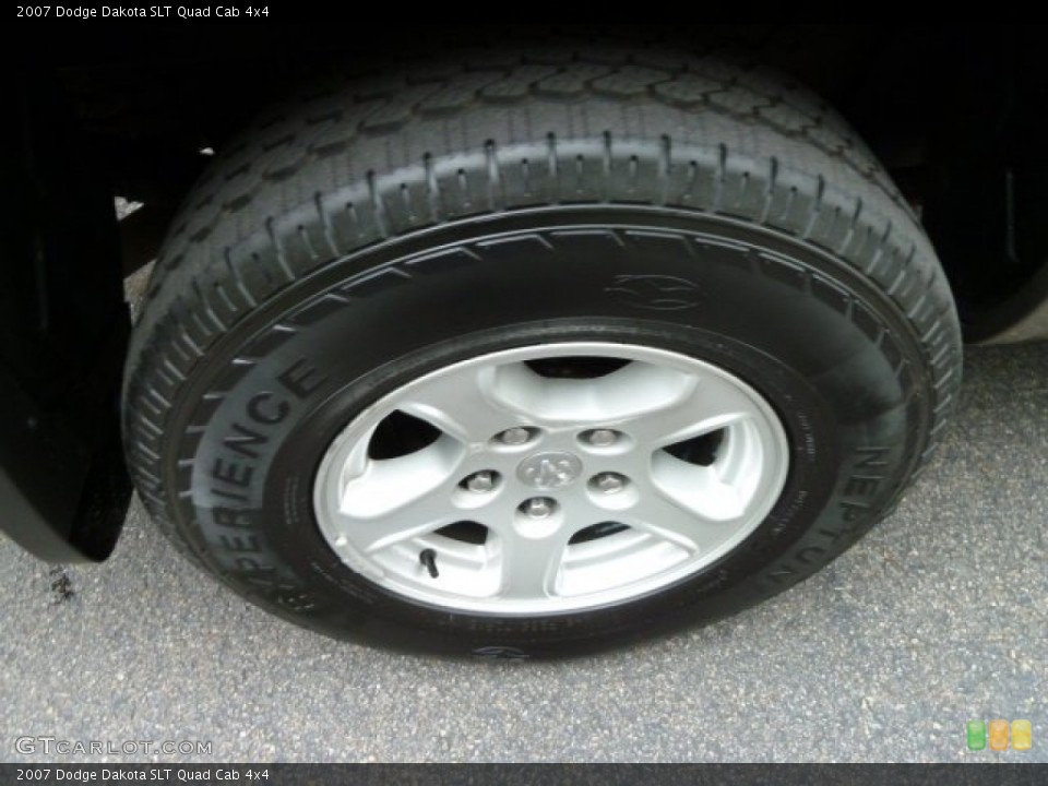 2007 Dodge Dakota SLT Quad Cab 4x4 Wheel and Tire Photo #54764568